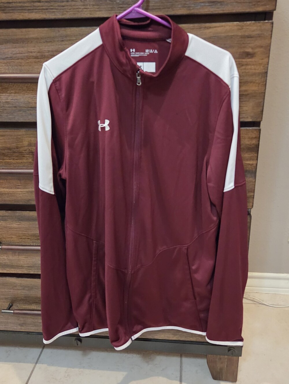 Under Armour Women’s Maroon and White Full-Zip Track Jacket Size Large Loose